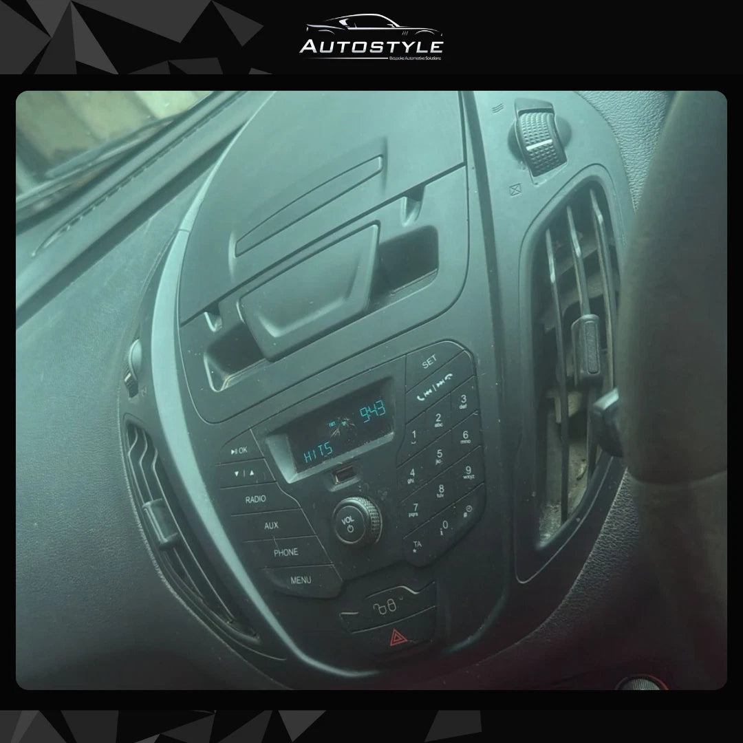 Ford Transit Courier Apple Carplay / Android Auto 9" Stereo Upgrade (2014-2018)