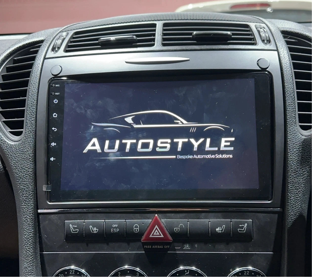 Mercedes-Benz SLK Apple Carplay / Android Auto 9" Stereo Upgrade (2004-2011)