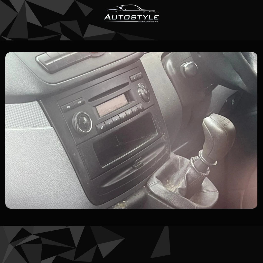 Mercedes-Benz Vito Apple Carplay / Android Auto 10" Stereo Upgrade (2003-2010)
