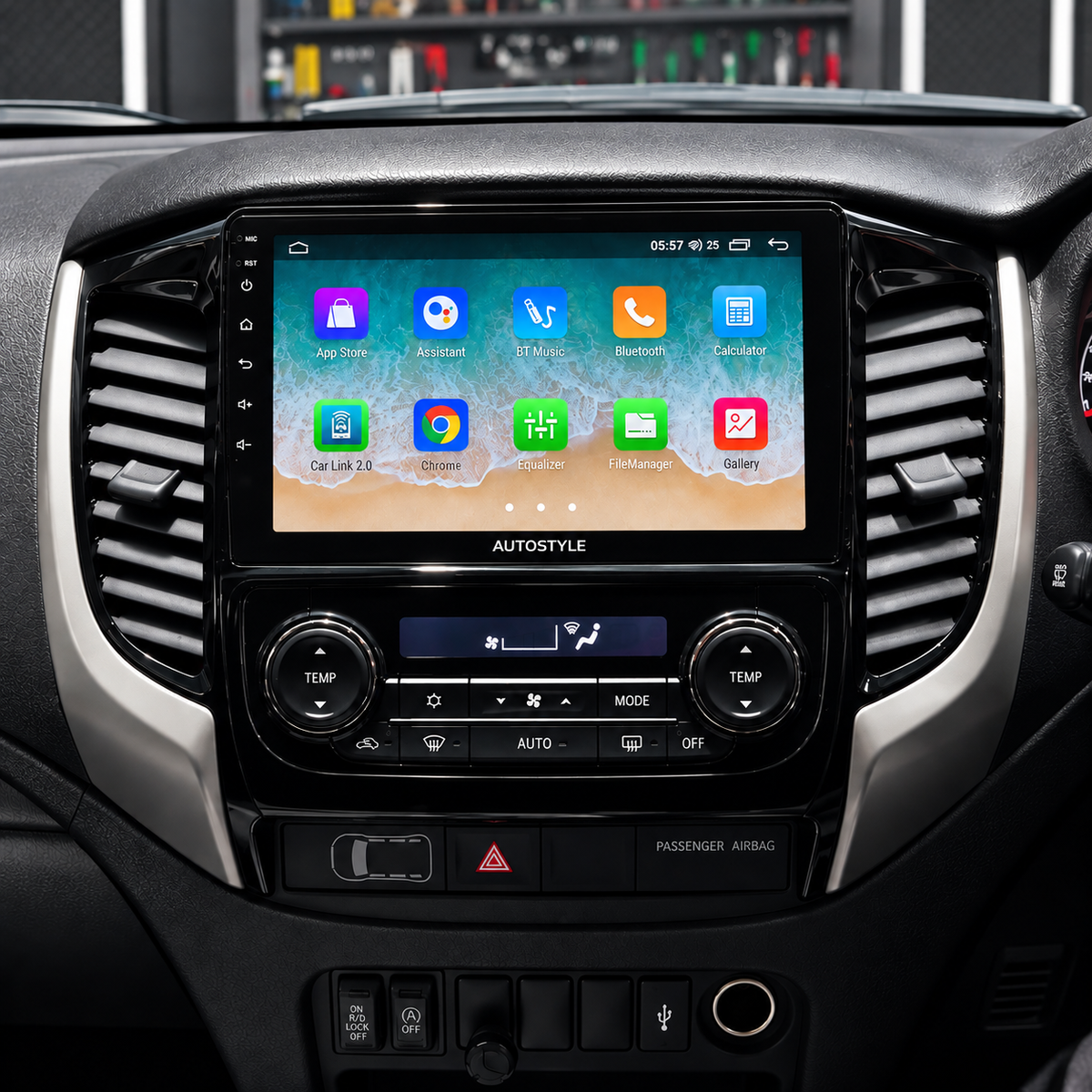 Mitsubishi Triton L200 Apple Carplay / Android Auto 9" Stereo Upgrade 2015-2018